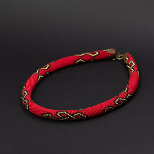 Beaded crochet necklace "Celtic Knot in Red"