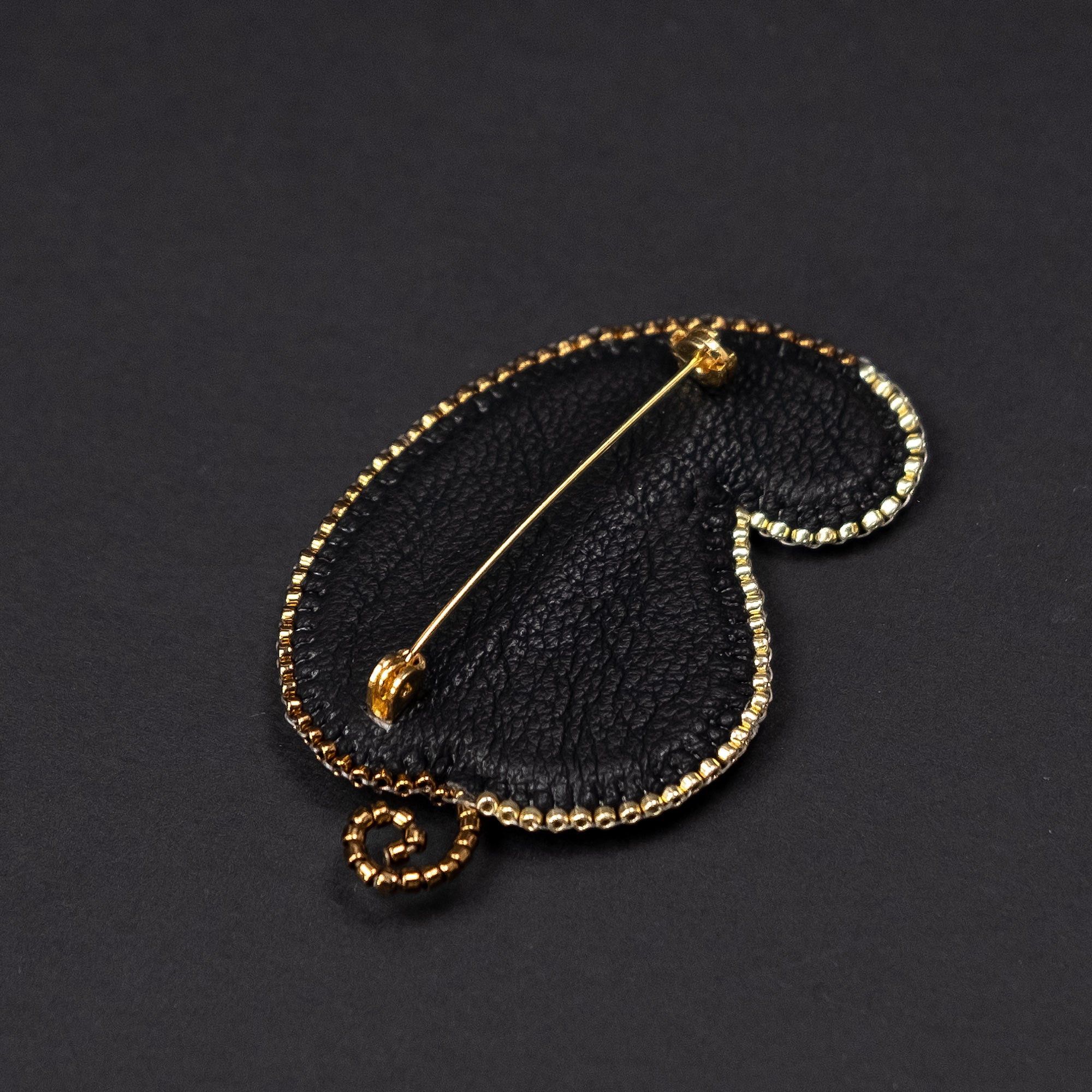 Brooch "Curly Leaf"
