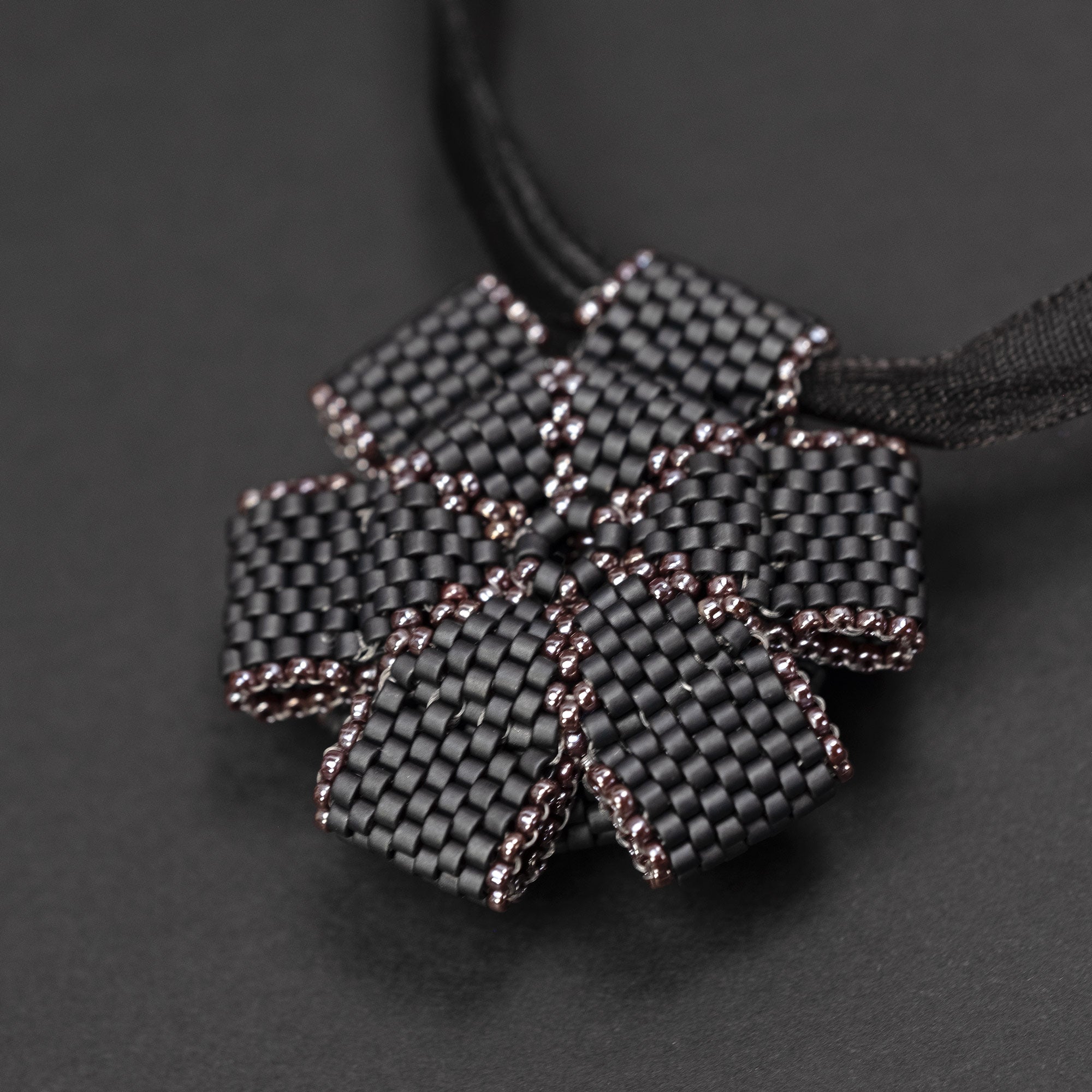 Pendant "Flower in the Night"