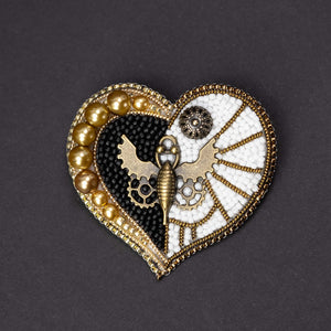 Brooch "Mechanical Heart"