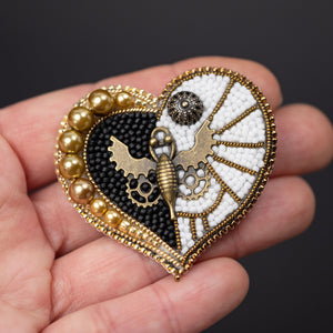 Brooch "Mechanical Heart"
