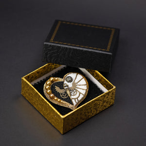 Brooch "Mechanical Heart"