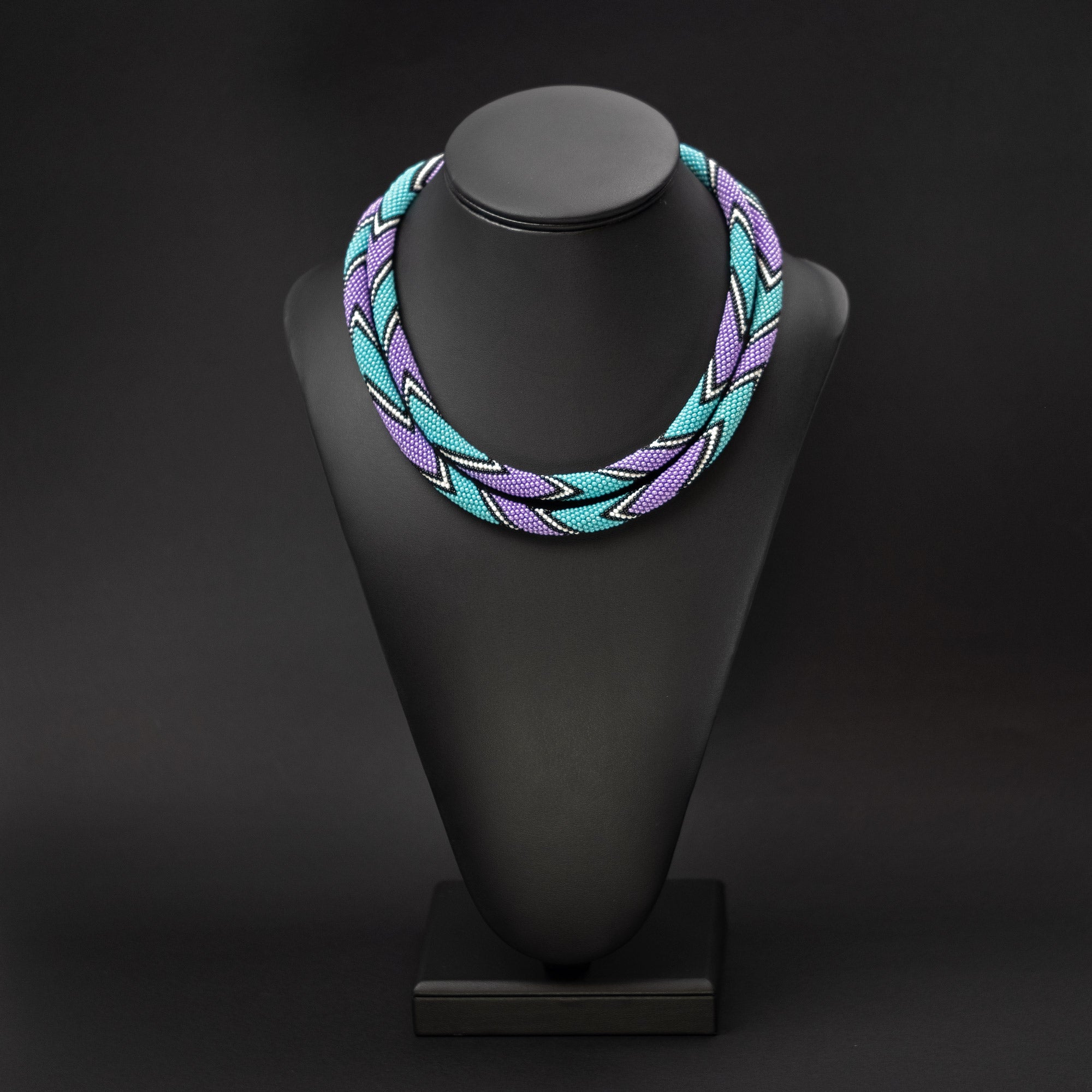 Beaded crochet necklace "Oceanic Current"