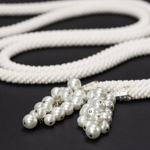 Beaded crochet necklace "White Berries"