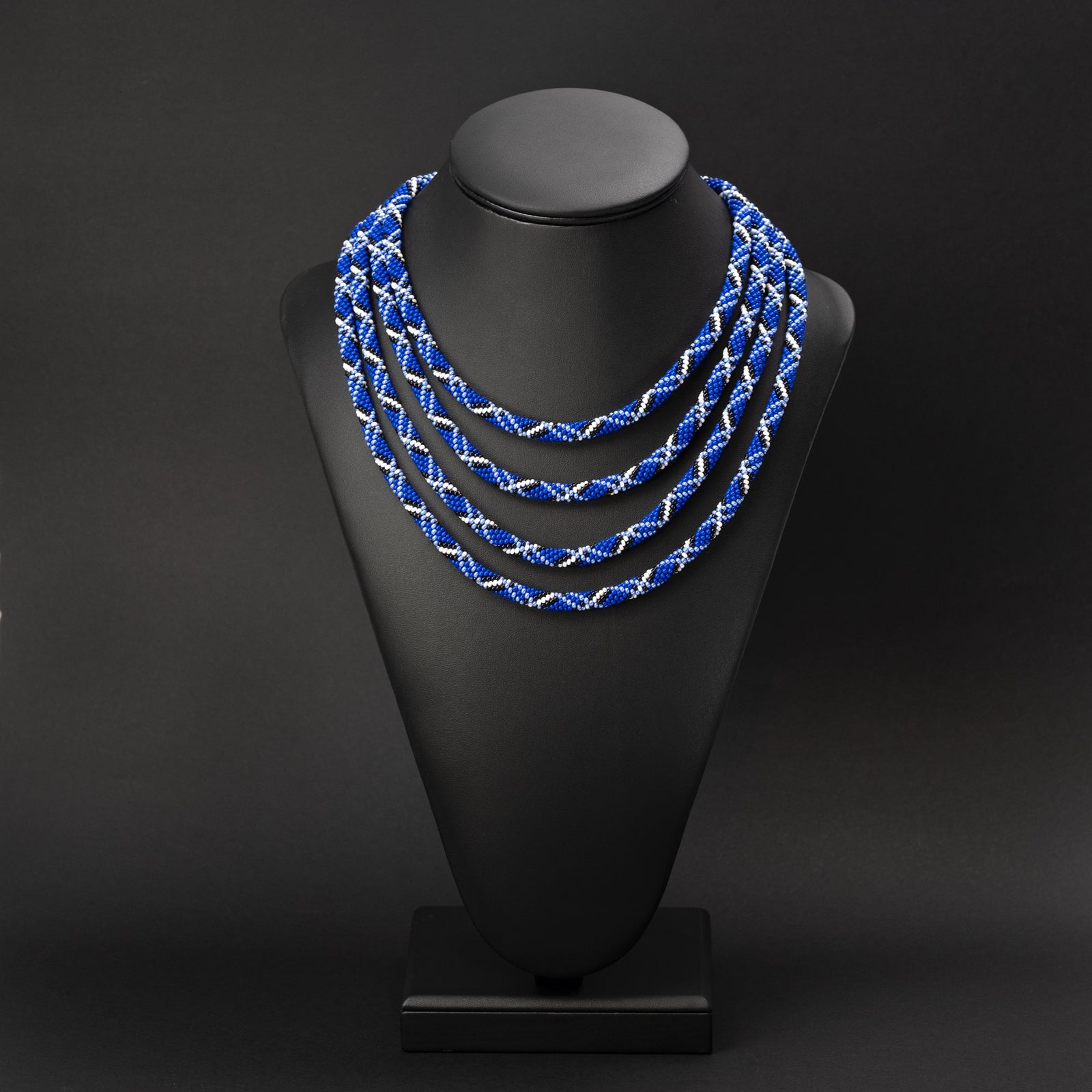 Beaded crochet necklace "Blue Plaid"