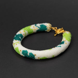 Beaded crochet bracelet "Clover"
