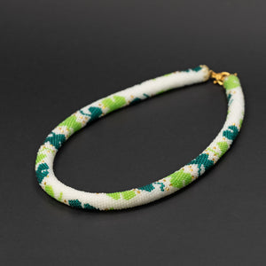 Beaded crochet necklace "Clover"