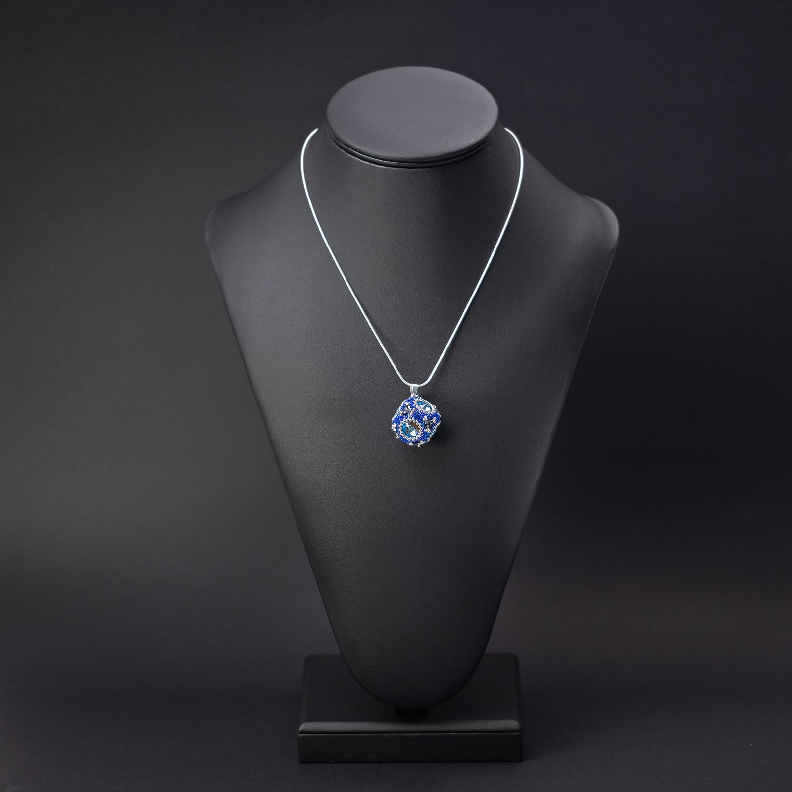 Pendant "Crystal Cube"