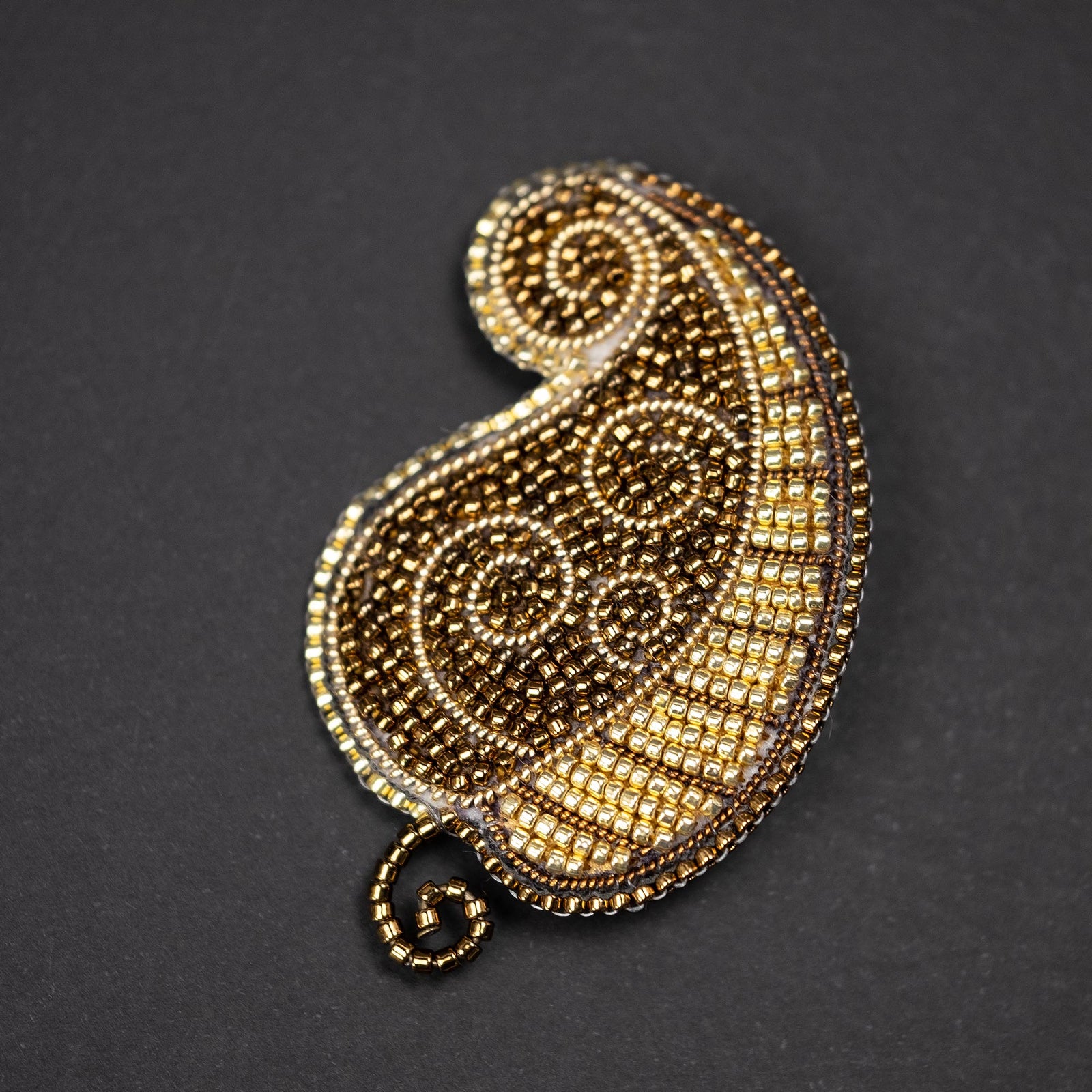 Brooch "Curly Leaf"