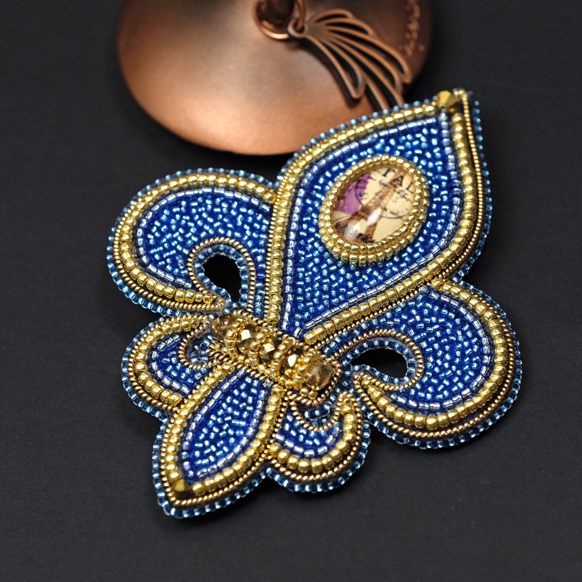 Brooch "Fleur-de-lis"