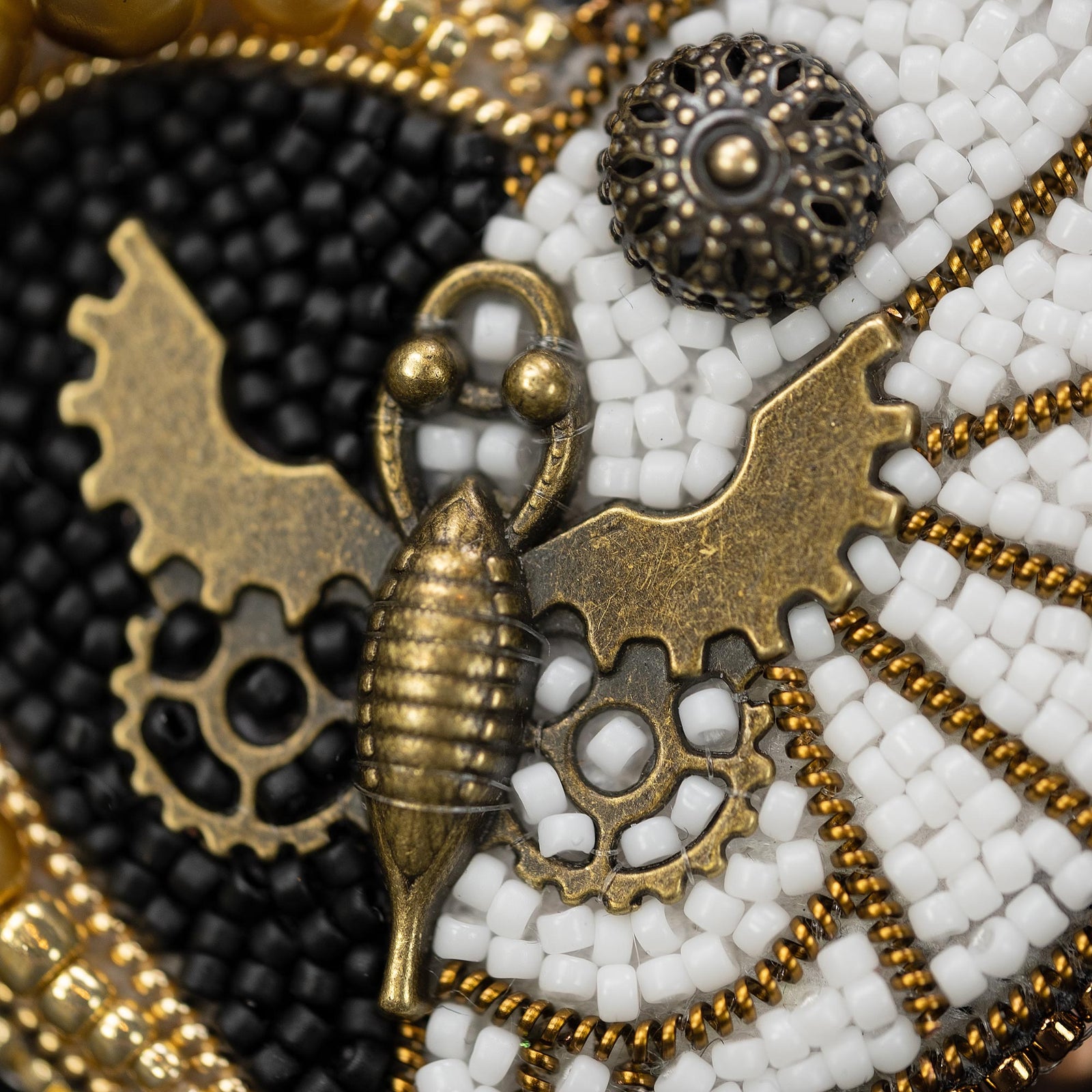 Brooch "Mechanical Heart"