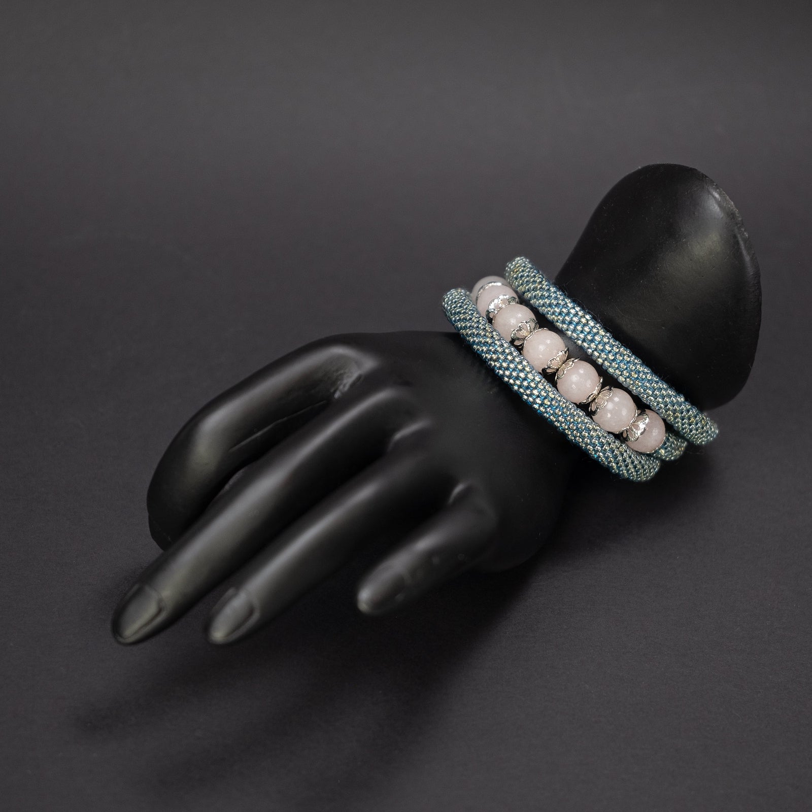 Beaded crochet bracelet "Mint Breeze"