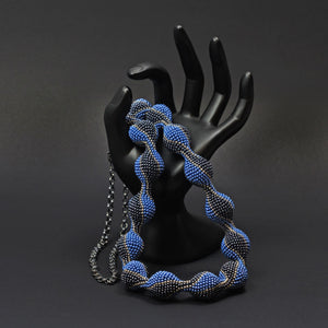 Beaded crochet necklace "Serpentine"