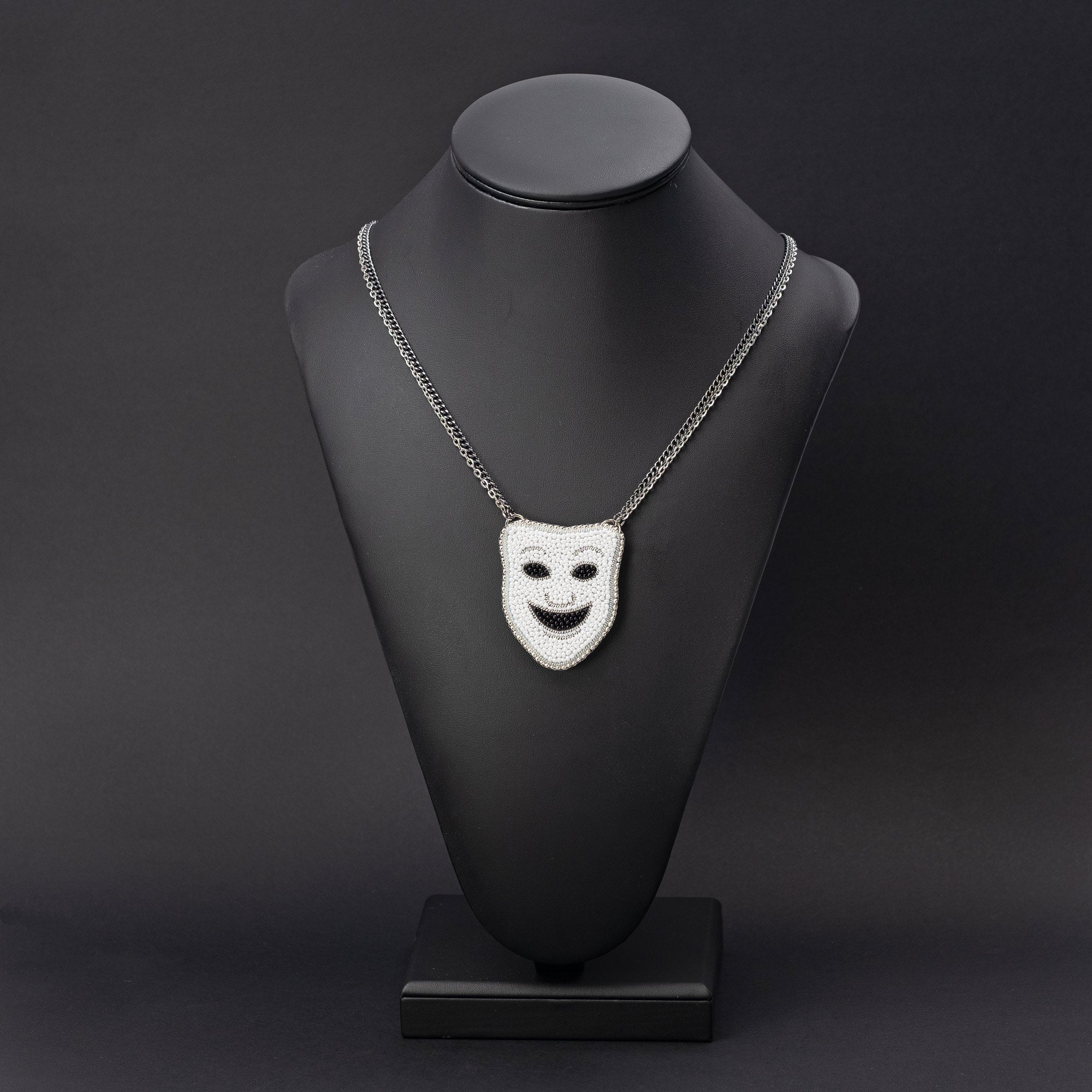 Pendant "Theatre Masks"