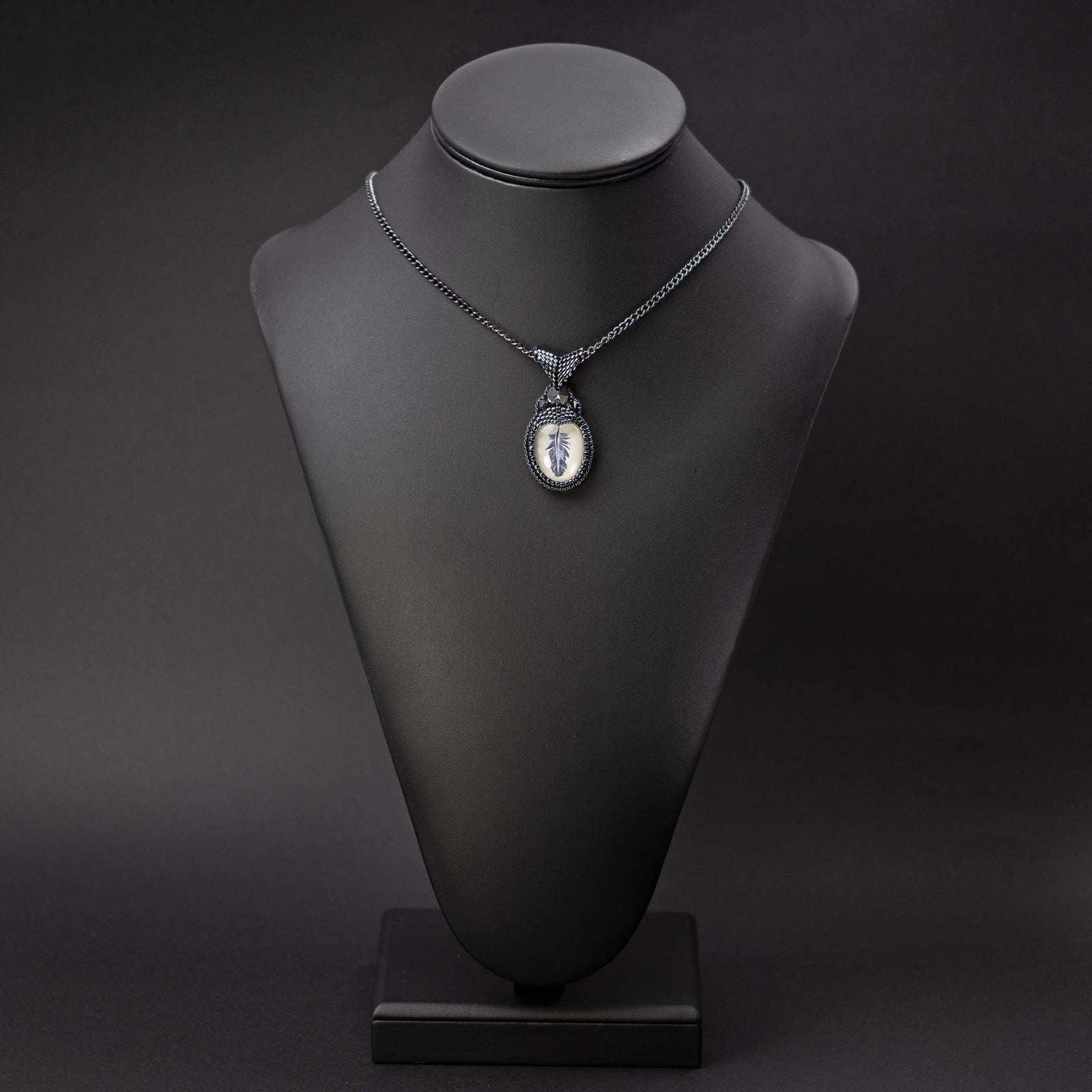 Pendant "Tiny Feather"