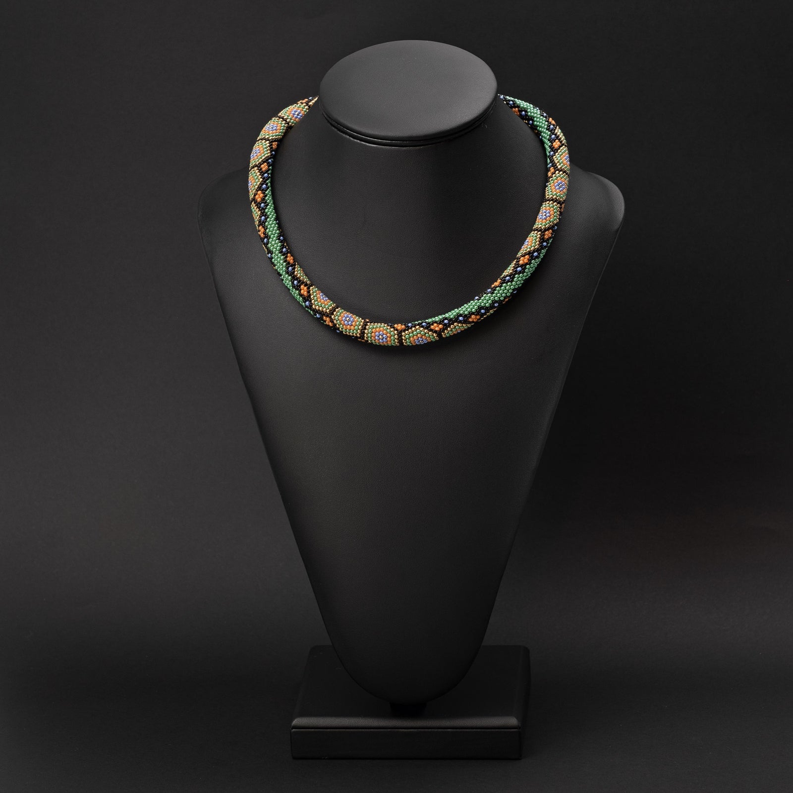 Beaded crochet necklace "Turtle"